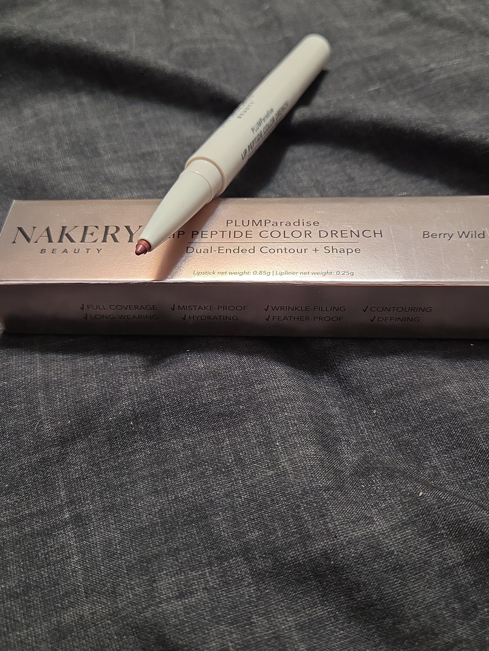 PLUMParadise Lip Peptide Color Drench in Berry Wild